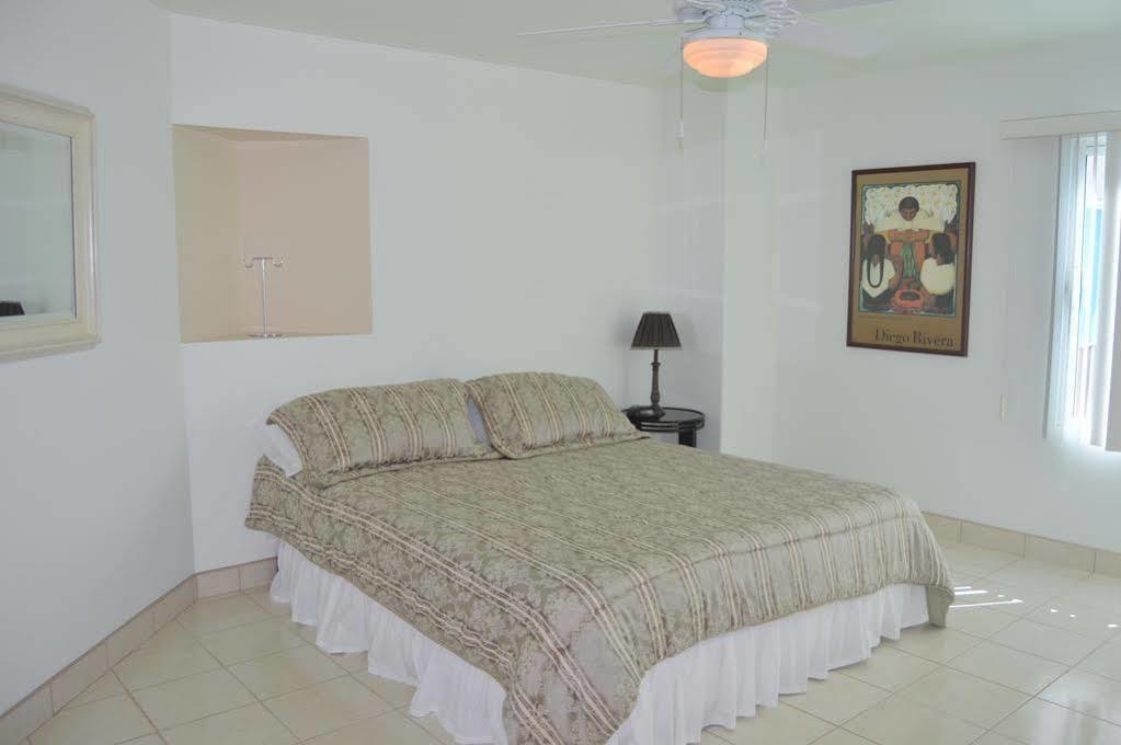 Rosarito Inn Bagian luar foto