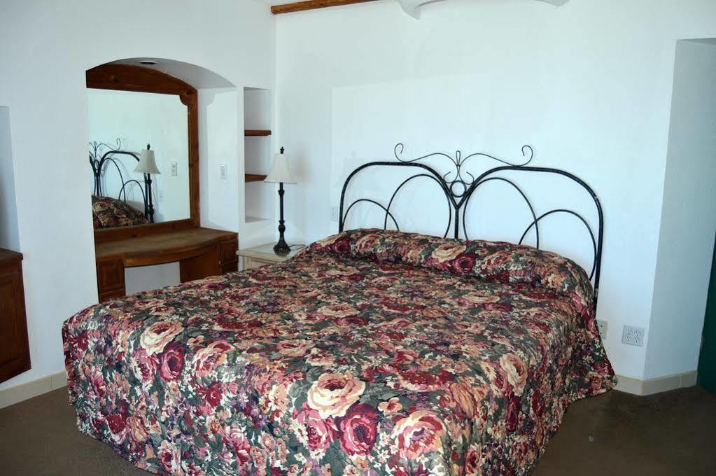 Rosarito Inn Bagian luar foto