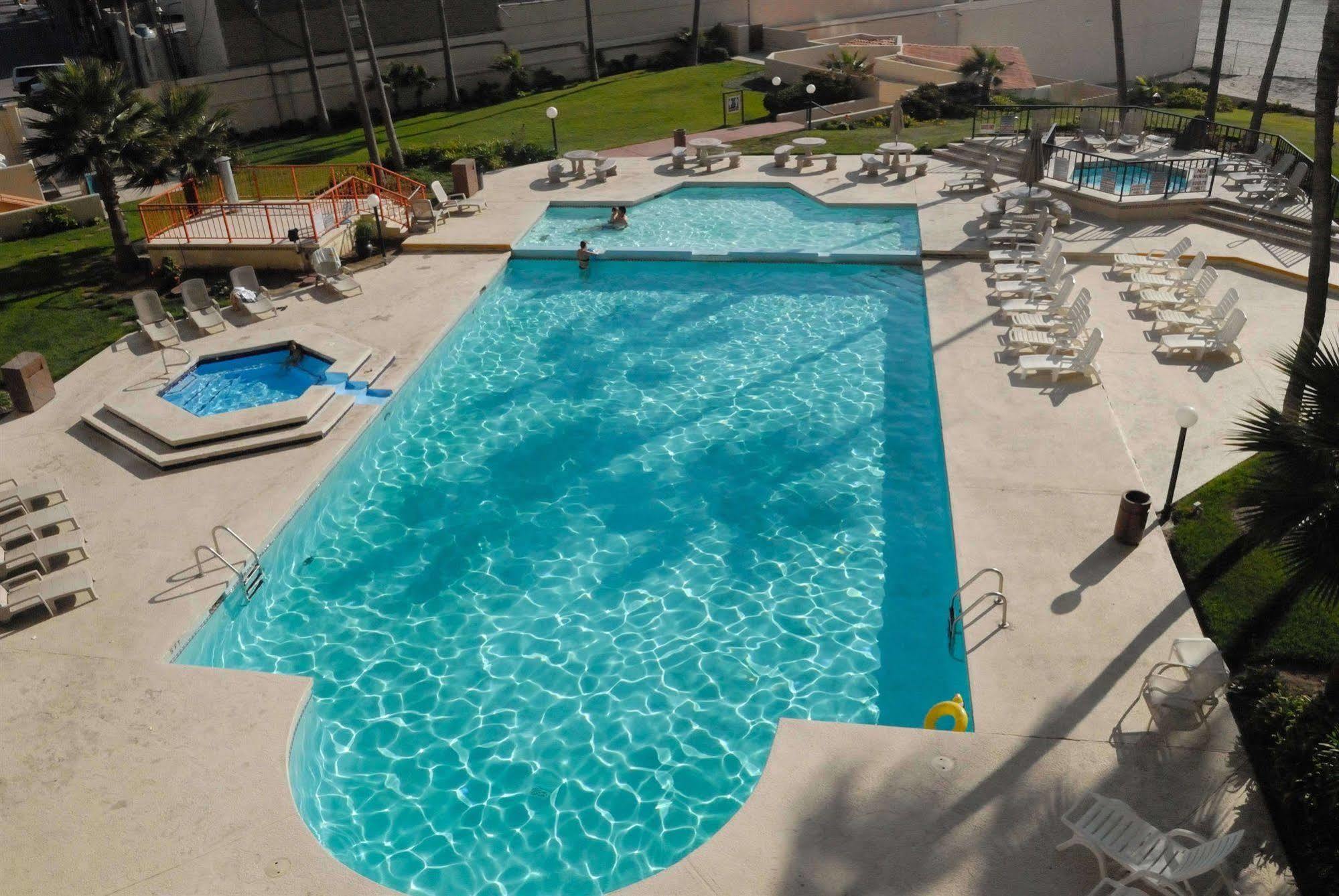 Rosarito Inn Bagian luar foto